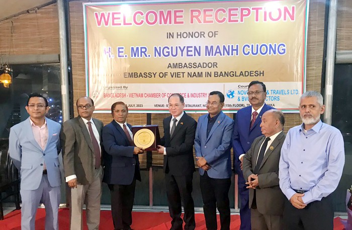 ভিয়েতনাম এম্বাসেডর নিগুয়েন মান কোয়াংয়ের সম্মানে বিশেষ অনুষ্ঠান